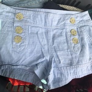 Cute express shorts!Size 00 -can fit a 0 or 3